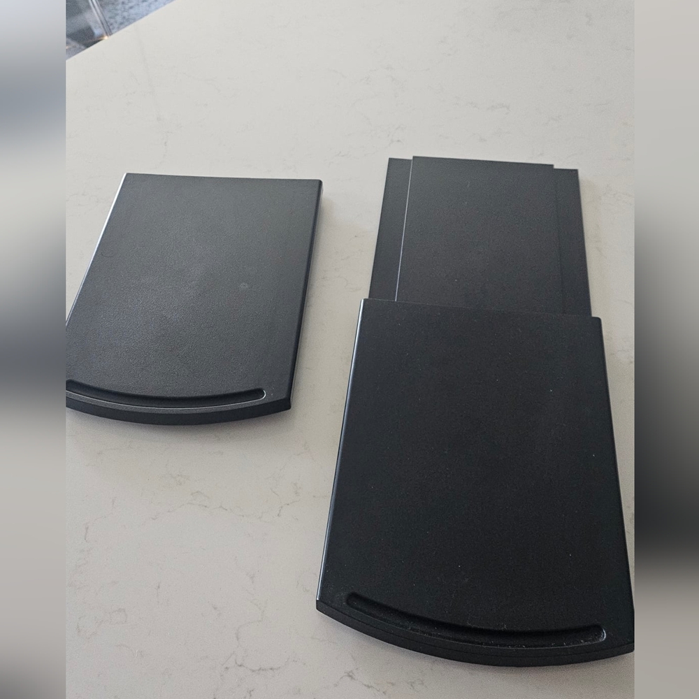 Counter slider tray for appliances